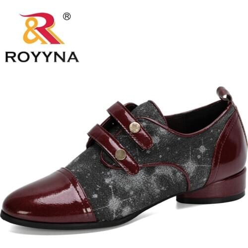 ROYYNA 2020 New Designers Canvas Shoes Women Pumps Patent Leather Buckle School Shoes Girls Chunky Heels Working Shoes Feminimo