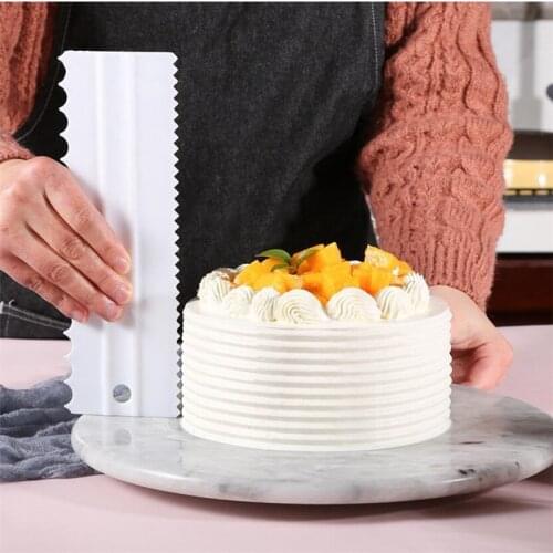 Cake Scraper Cream Smoother Pastry Icing Combs Baking Accessories 1Pcs Fondant Spatulas Food Grade Plastic Cake Decorating Comb
