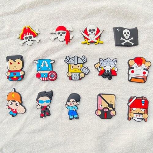 Hole Slippers Shoe Buckle Anime Cute Chars Croc Cartoon Character Game Decoration Designer Accesoire Garden Shoe Decoration