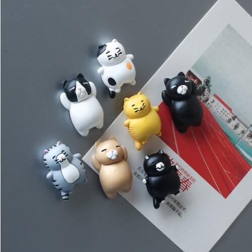 2 Pack Warm Series Japanese Healing Laying Posture Cute Fat Cats Three-dimensional Magnetic Clips Magnetic Blackboard Stickers