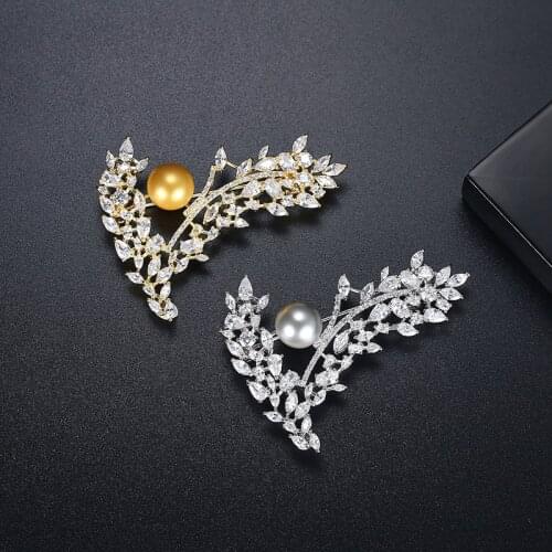 COCOM Luxury Flower Womens Brooch AAA Cubic Zirconia Pearl Vintage Brooches Office Lapel Pins Wedding Party Accessories Gift