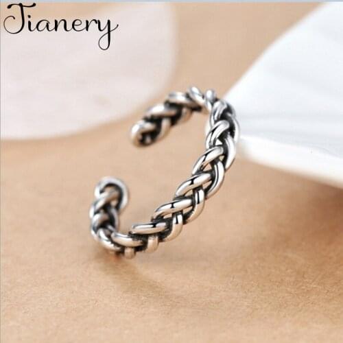 Hot Sale New Charming Twist Chains Finger Rings For Women Female Big Large Retro Vintage Rings Gothic Jewelry 2021