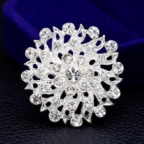 Attractive Elegant Round Flower Crystal Rhinestone Silver-color Brooches for Women Brooch Pins Jewelry