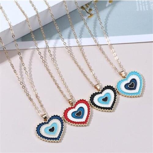 Fashion Simple Multi-Layer Resin Heart-Shaped Necklace Creative Womens Pendant Necklace Friends Party Jewelry