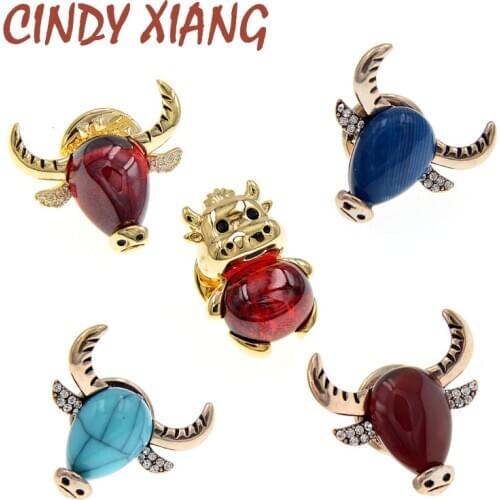 CINDY XIANG Crystal Bull Head Collar Pin Brooch Cubic Zirconia Cattle Brooches For Women And Men Small Zodiac 2021 Animal