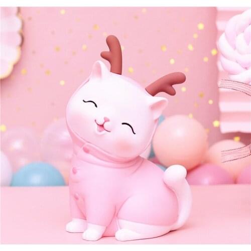 Cute Cartoon Lucky Cat Resin Figurines Bedroom Living Room Study Desktop Decoration Accessories Cars Ornament Kids Birthday Gift