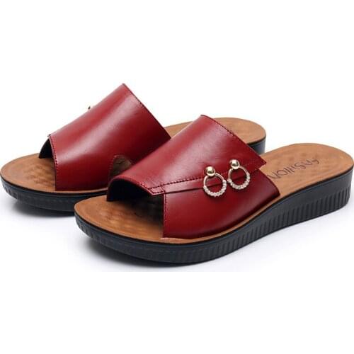 Summer Shoes Woman Flat Platform Sandals Women Soft Leather Lightweight Casual Wedges Sandals Female Beach Slipper free shipping