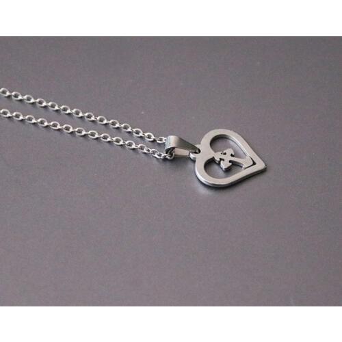 1pc Cross In Heart Pendant Necklace Stainless Steel Simple Jesus Necklaces Women Men Fashion Memorial Jewelry