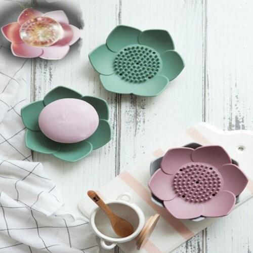 1Pc Silicone Soap Box Drain Soap Holder Plate Bathroom Storage Lotus Shape Non-slip Portable Soap Dish Bathroom Accessories
