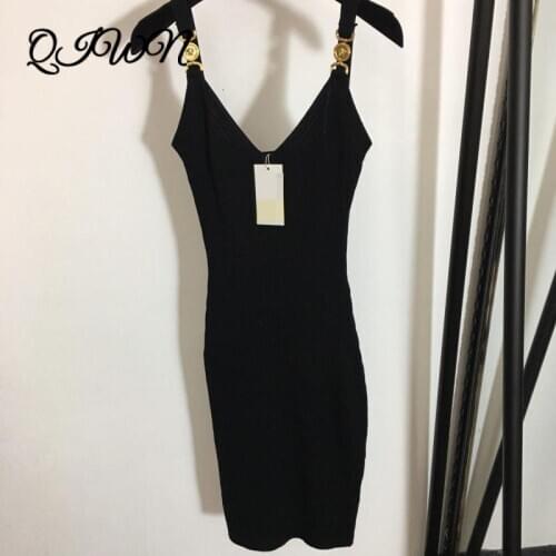 Autumn New Designer Party Club Clothes Women Luxury Metal Buckle Sexy V-neck Slim Stretch Knit Suspender Midi Dress Party Dress