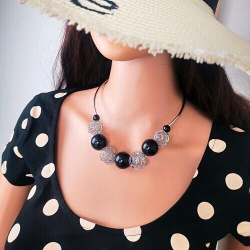 Vintage Statement Pendant Necklace for Women Beads Short Fashion Necklace Hot Sale 2021 New Jewelry for Gift Party MX109