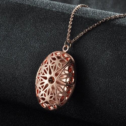 2Pcs/lot Photo Locket Olive Shape Vintage Picture Bronze Photo Frame FashionFor Necklace Women Jewelry