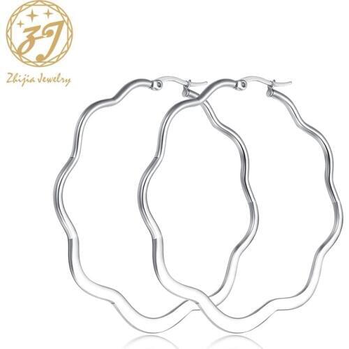 Zhijia European Punk Fashion Sliver color Twist Circle Donut Ear Loops Stainless Steel Jewelry Hoop Earring for woman
