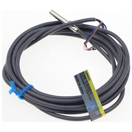 Proximity switch E2E-CR8B1 2M