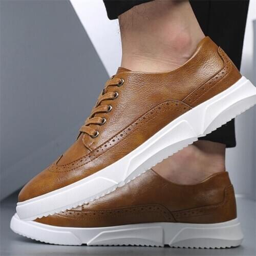 Size 48 British Style Mens Leather Casual Shoes Men Sneakers Leather Men Moccasin Brogue Sport Shoes for Men Spring Autumn Shoes