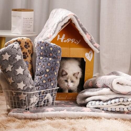 Soft Flannel Thickened Pet Soft Fleece Pad Pet Blanket Bed Mat For Puppy Dog Cat Sofa Cushion Home Rug Keep Warm Sleeping Cover