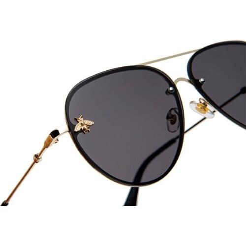 ALIKIAI Luxury Bee 2020 Pilot Sunglasses Women Fashion Shades Metal Frame Vintage Brand Glasses Men Designer Male Female UV4OO