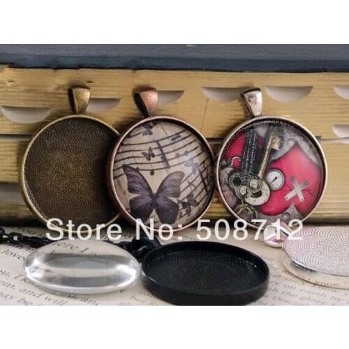 30sets Flash Sale DIY Kits- 30mm Trays, Glass, and necklaces. 30mm Blank Photo Pendant Trays and Cabochons