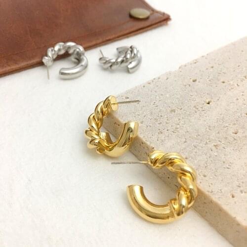 Monlansher Vintage Geometric Twist Stud Earrings Trendy Thick Copper Earrings for Women Minimalist Earrings Jewelry Gift 2021