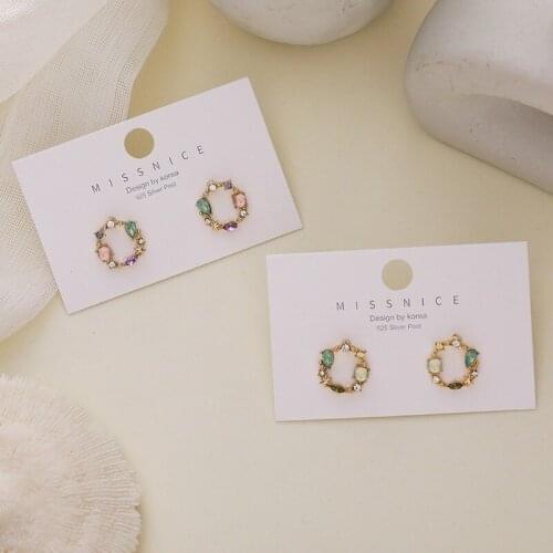 2021 Korean New Colorful Rhinestone Garland Stud Earrings for Women Sweet Flower Shell Small Circle Brincos Gift