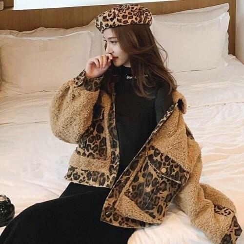 Autumn Winter Faux Fur Coat Women 2021 Casual Warm Soft Leopard Stitched Thick Short Denim Jacket Female Loose Pocket Teddy Coat