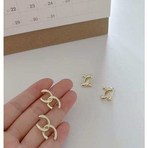 Hong Kong Style S925 Retro Metal Simple Earrings Female Temperament Fashionable Chain Earrings Geometric Earrings Tide