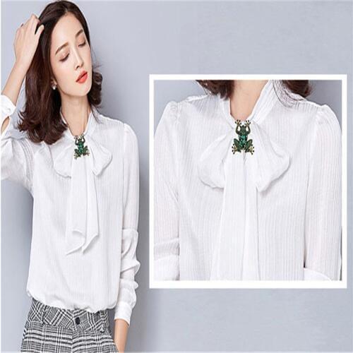 WWLB Crystal Frog Brooches For Women Cat Beetle Green Color Animal Brooch Pin Luxury Vintage Jewelry Coat Accessories Bijouterie