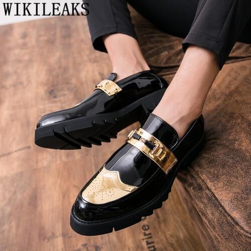 Brogue Shoes Men Formal Coiffeur Wedding Shoes Men Elegant Italian Brand Gold Party Shoes For Men Tassel Sepatu Slip On Pria