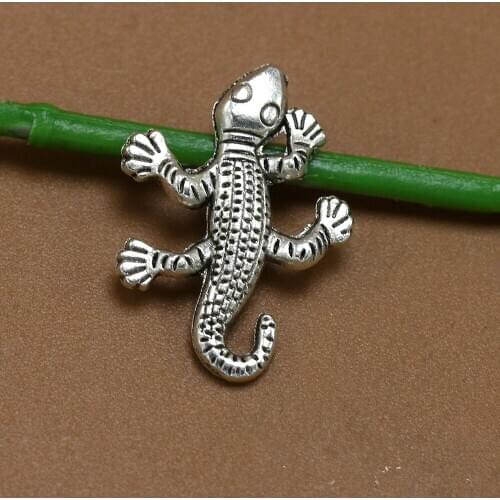 20PCS/LOT Retro Silver Animal Lizard Gecko Alloy Pendant Vntage Jewelry Metal Craft MX 006