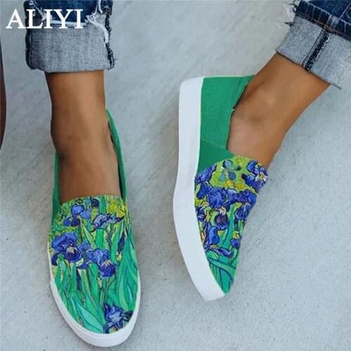 Spring New Loafers 2021 Fashion Floral Print Ladies Comfortable Slip On Trendy Sneakers 43 Big Size Female Vulcanized Shoes