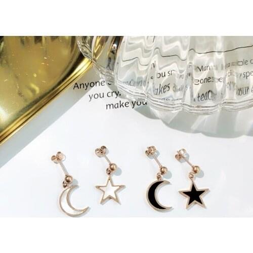 YUN RUO 2018 Fashion Asymmetric Star Moon Stud Earring Woman Rose Gold Color Titanium Steel Jewelry Girl Birthday Gift Not Fade