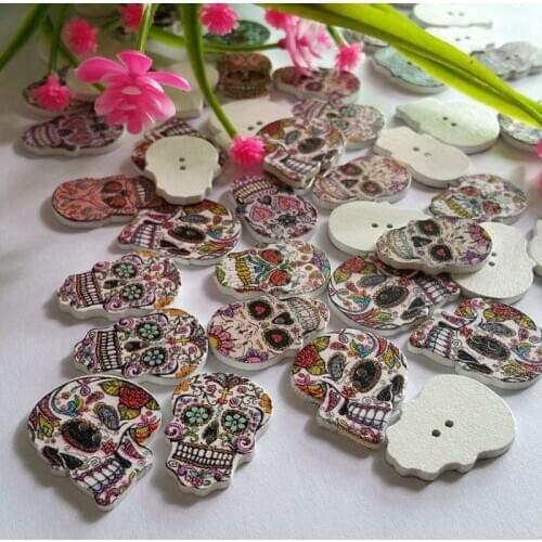 50pcs/lot Mixed Skull painted Wooden Sewing buttons handmade Scrapbooking for Craft 17*24-21*24mm sewing accessories botones