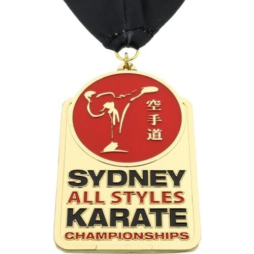 Cheap Custom Zinc Alloy Sport Medals For karate high quality custom made gold karate medals