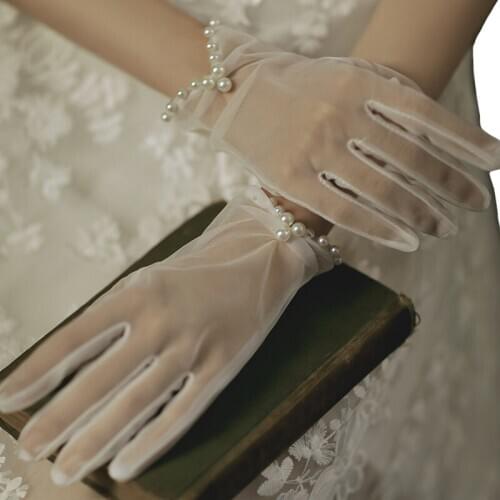 Womens Gloves Sun Protection Wedding Gloves With Pearls Girl Gloves Prom Party Gloves White Bridal Gloves Wedding Accessories