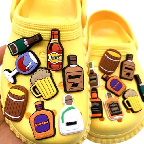 New 1PCS Lovely Beer Icon Croc Accessories Crafts Champagne Shoes Charms Silicone Buckles Party Gifts Wristband Decor