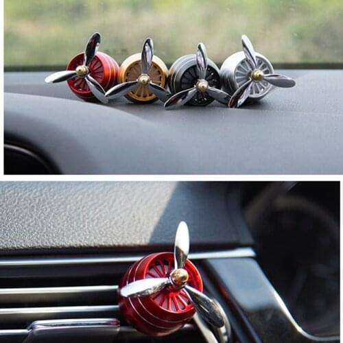 Automotive Creative Perfumes Outlet Vent Clip Ventilated LED Flash Car Air Freshener Aroma Diffuser Ornament Perfume Clip