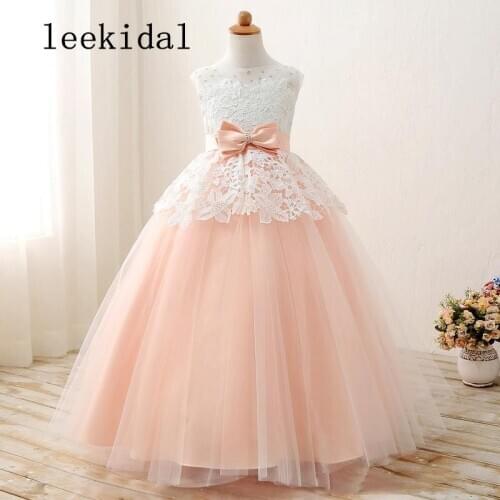 Elegant Blush Flower Girls Dresses For Wedding Sheer Neck Beading Lace Ribbon Bows Applique Kids Little Girls Formal Prom Dress