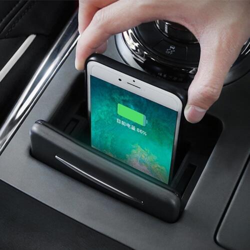 Car Phone Holder Qi Wireless Charger Intelligent Fast Wireless Charging For NIssan Patrol Armada Y62 2016-2019