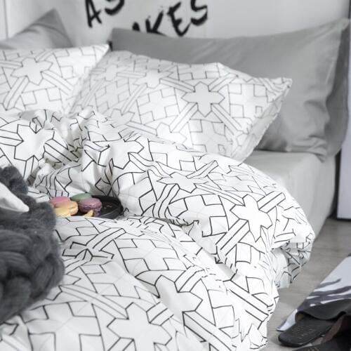 Ins Scandinavian Simple Cotton Four-piece Black and White Striped Cotton Bed Comforter Bedding Set Duvet Cover Bedding Set
