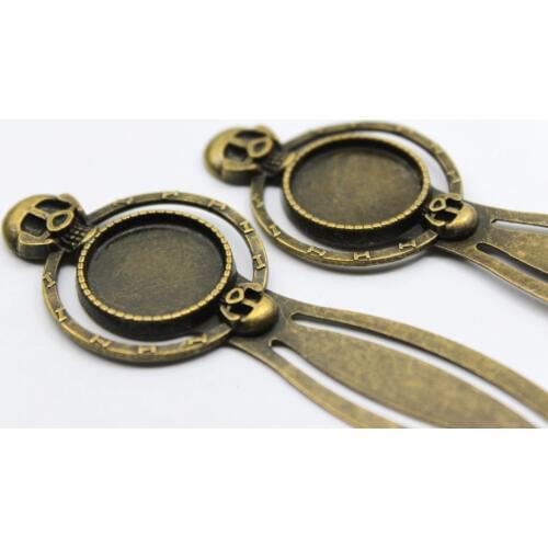 BA-010 10pcs/lot 18mm Antique Bronze Alloy Skull Style Bookmarks Round Cabochon Settings jewelry Blank Charms