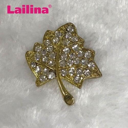 Vintage Maple Leaf Brooches luxurious Rhinestone Brooch Pins Exquisite Collar Pins For Fashion Man &Women Accessories
