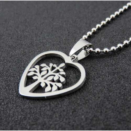 UOK298 Stainless Steel Creative Tree Of Life Necklace Pendant Fashion Love Heart Mens Womens Jewelry Findings