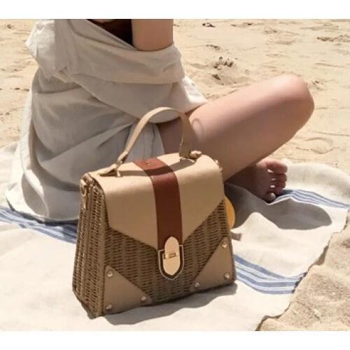 NEW Rattan bag Small Handmade Straw Bag Popular Beach Bag for Women Crossbody Ata Handbag Luxury Designer Shopping Bags
