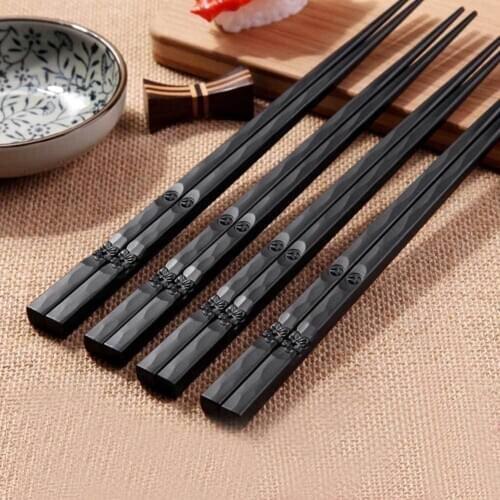 1 Pair Japanese Chopsticks Portable Black Non-Slip Sushi Chinese Food Stick Tableware Reusable Kitchen Tools Gift High Quality