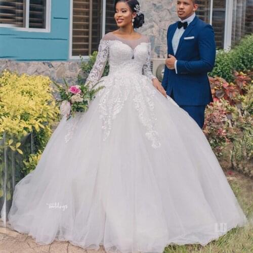 YiMinpwp Princess Ball Gown Wedding Dresses O Neck Lace up Back Sweep Train Applique Chapel Garden Bridal Gown vestidos de novia