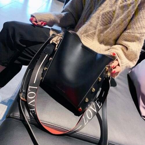 BENVICHED Messenger bag Women Bucket Shoulder Bag large capacity vintage Matte PU Leather lady handbag Luxury Designer Black Bag