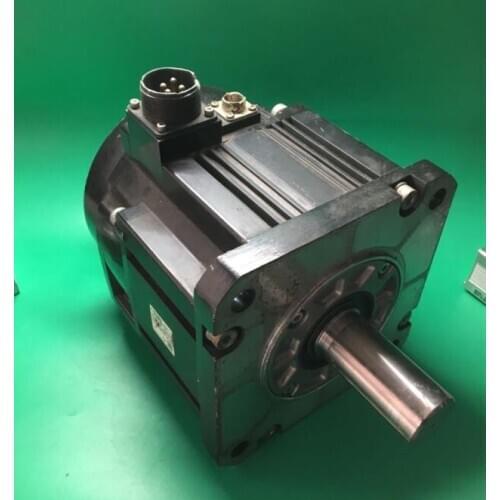 HF-SN302BJ-S100 servo motor , used in good condition . 80% appearance new , good working , free shipping