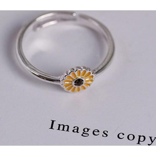 Ladies New Simple Daisy Flower Ring Size Adjustable Fashion Men and Women Wedding Ring Jewelry Anniversary Gift