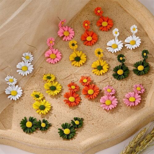 FNIO Fashion Sweet Daisy Earrings for Women 2020 Irregular Cute Flower Earings Summer Stud Earrings Accessories Best Friend Gift