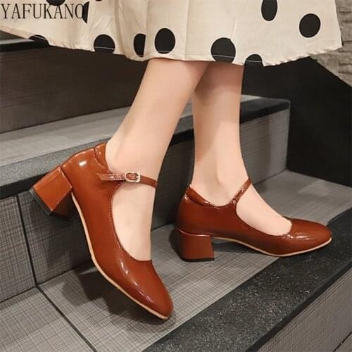 Lolita Small Leather Shoes Patent leather Japanese Retro Mary Janes Single Shoes Square Heel British College Style Pumps Trend